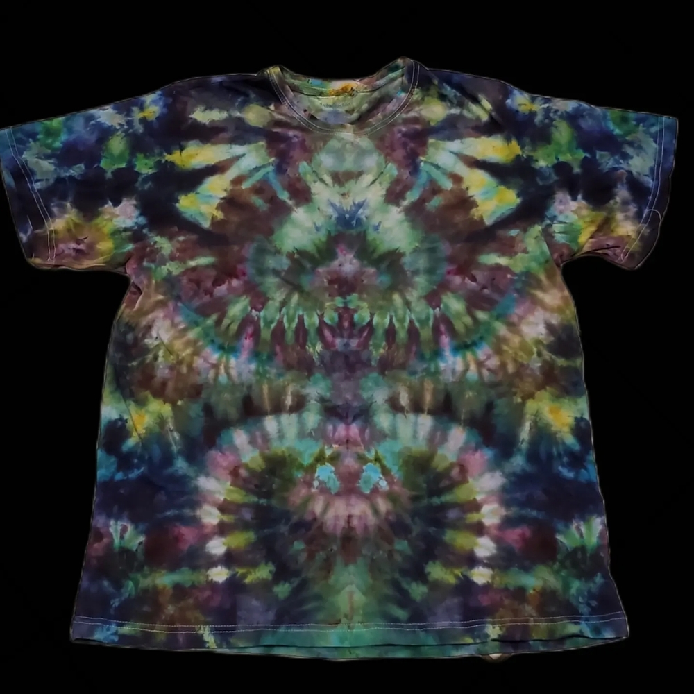 Custom tye dye size L